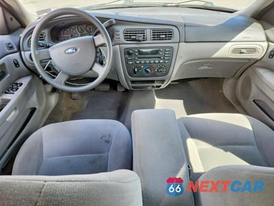 Zdjęcie 8 z 11 samochodu: 2005 FORD TAURUS SE VIN:1FAFP53205A182497 - miniatura