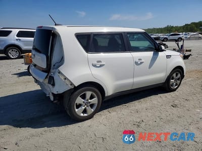 Trzecie zdjęcie samochodu z tyłu: 2019 KIA SOUL BASE VIN:KNDJN2A2XK7919368 - miniatura