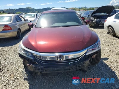 Piąte zdjęcie samochodu w środku: 2017 HONDA ACCORD SPORT VIN:1HGCR2F55HA061871 - miniatura