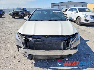 Piąte zdjęcie samochodu w środku: 2017 MERCEDES-BENZ CLA 250 VIN:WDDSJ4EB3HN464055 - miniatura