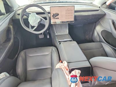 Zdjęcie 8 z 11 samochodu: 2026 TESLA MODEL Y VIN:7SAYGDEEXTA412877 - miniatura