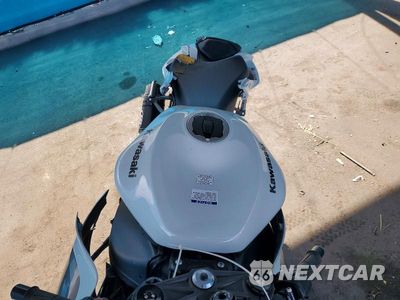 Piąte zdjęcie samochodu w środku: 2025 KAWASAKI ZX636 K VIN:JKBZXJJ16SA017484 - miniatura