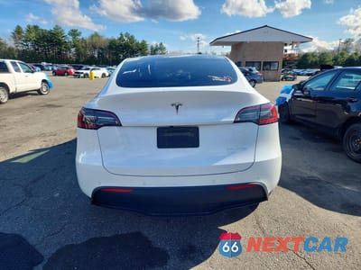 Zdjęcie 6 z 11 samochodu: 2021 TESLA MODEL Y VIN:5YJYGDEE8MF195895 - miniatura