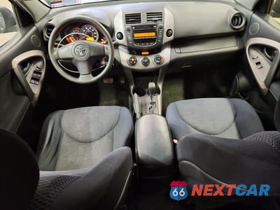 Zdjęcie 8 z 13 samochodu: 2006 TOYOTA RAV4 SPORT VIN:JTMBD32V765015632 - miniatura