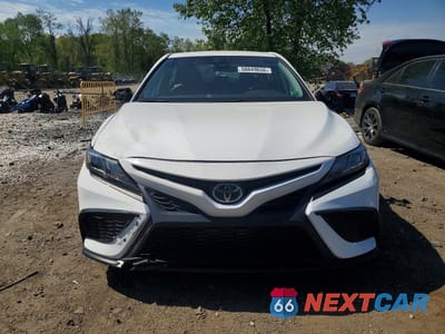 Piąte zdjęcie samochodu w środku: 2023 TOYOTA CAMRY SE VIN:4T1G11AK5PU750588 - miniatura