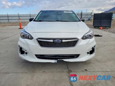Piąte zdjęcie samochodu w środku: 2017 SUBARU IMPREZA VIN:4S3GTAA61H3713272 - miniatura