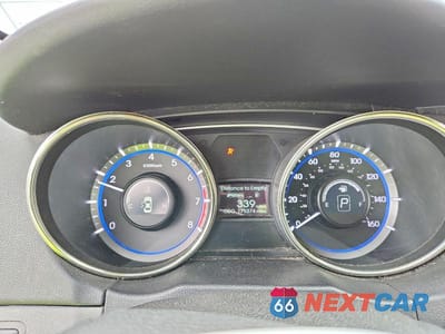Zdjęcie 9 z 12 samochodu: 2012 HYUNDAI SONATA GLS VIN:5NPEB4AC2CH344288 - miniatura