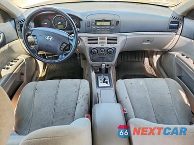 Zdjęcie 8 z 11 samochodu: 2007 HYUNDAI SONATA SE VIN:5NPEU46FX7H174880 - miniatura