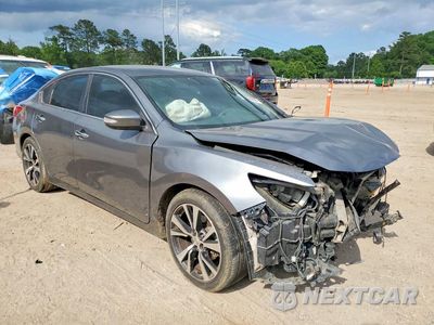 Czwarte zdjęcie samochodu z boku: 2018 NISSAN ALTIMA VIN:1N4AL3AP1JC154330 - miniatura