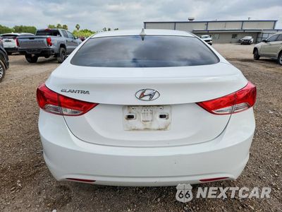 Zdjęcie 6 z 12 samochodu: 2013 HYUNDAI ELANTRA GLS VIN:5NPDH4AE2DH298569 - miniatura