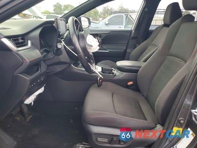 Zdjęcie 7 z 12 samochodu: 2021 TOYOTA RAV4 PRIME SE VIN:JTMAB3FV2MD069810 - miniatura
