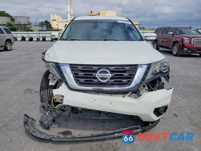 Piąte zdjęcie samochodu w środku: 2018 NISSAN PATHFINDER SV VIN:5N1DR2MM9JC671114 - miniatura