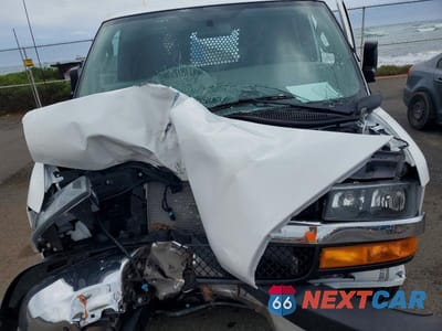 Zdjęcie 11 z 12 samochodu: 2025 CHEVROLET EXPRESS G2500 VIN:1GCWGAFP2S1160118 - miniatura