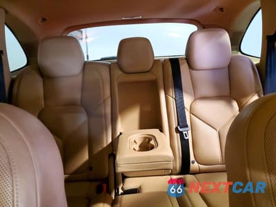 Zdjęcie 10 z 13 samochodu: 2016 PORSCHE CAYENNE VIN:WP1AA2A20GLA11259 - miniatura