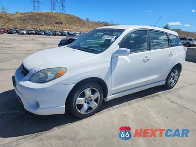 2005 TOYOTA COROLLA MATRIX XR 2T1KR30E05C385729 - główne zdjęcie licytacji z USA - miniatura