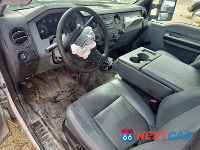 Zdjęcie 8 z 12 samochodu: 2013 FORD F350 SUPER DUTY FLATBED TRUCK VIN:1FDRF3GT0DEB56468 - miniatura