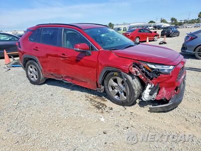 Czwarte zdjęcie samochodu z boku: 2024 TOYOTA RAV4 LE VIN:JTMMWRFV7RD268637 - miniatura