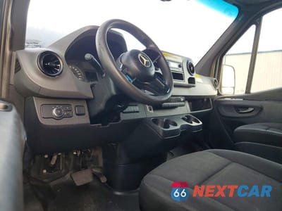 Zdjęcie 8 z 11 samochodu: 2019 MERCEDES-BENZ SPRINTER 2500 VIN:WD4PF1CD7KP125806 - miniatura