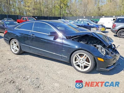 Czwarte zdjęcie samochodu z boku: 2013 MERCEDES-BENZ E 350 4MATIC VIN:WDDKJ8JB8DF211671 - miniatura