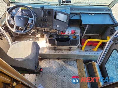 Zdjęcie 8 z 13 samochodu: 2020 FORD F59 VIN:1F65F5KN0L0A05653 - miniatura