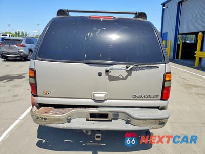 Zdjęcie 6 z 13 samochodu: 2004 CHEV SUBURBAN K1500 VIN:3GNFK16T74G257368 - miniatura