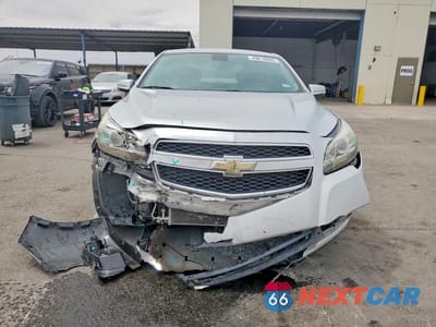 Piąte zdjęcie samochodu w środku: 2013 CHEVROLET MALIBU 2LT VIN:1G11E5SA1DF226410 - miniatura