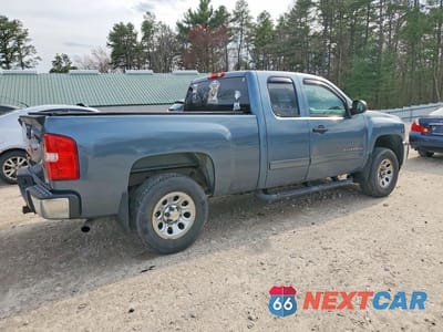 Trzecie zdjęcie samochodu z tyłu: 2013 CHEVROLET SILVERADO K1500 LS VIN:1GCRKREA9DZ168275 - miniatura