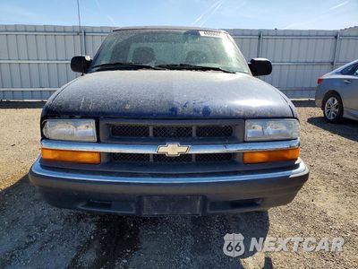 Piąte zdjęcie samochodu w środku: 2001 CHEVROLET S TRUCK S10 VIN:1GCCS19W618110073 - miniatura
