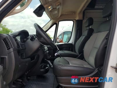 Zdjęcie 7 z 13 samochodu: 2025 RAM PROMASTER 3500 DELIVERY VAN VIN:3C6MRVHG7SE548469 - miniatura