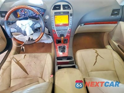 Zdjęcie 8 z 12 samochodu: 2012 LEXUS ES 350 VIN:JTHBK1EGXC2482417 - miniatura