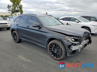 Czwarte zdjęcie samochodu z boku: 2018 MERCEDES-BENZ GLC 300 VIN:WDC0G4JB6JV071172 - miniatura
