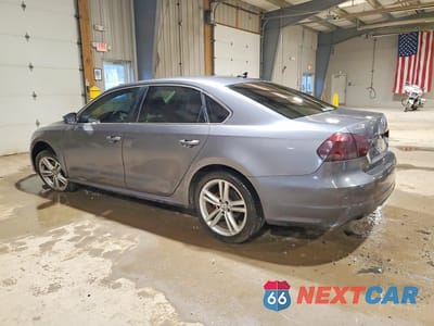 Drugie zdjęcie samochodu z przodu: 2015 VOLKSWAGEN PASSAT SE VIN:1VWBV7A34FC051551 - miniatura