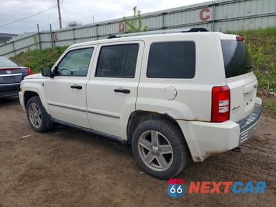 Drugie zdjęcie samochodu z przodu: 2008 JEEP PATRIOT LIMITED VIN:1J8FF48W18D679072 - miniatura