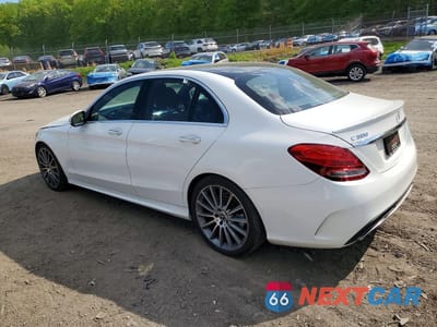 Drugie zdjęcie samochodu z przodu: 2017 MERCEDES-BENZ C 300 VIN:55SWF4JB9HU219339 - miniatura