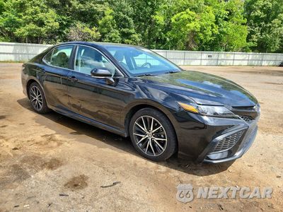 Czwarte zdjęcie samochodu z boku: 2023 TOYOTA CAMRY SE VIN:4T1T11AK3PU761362 - miniatura