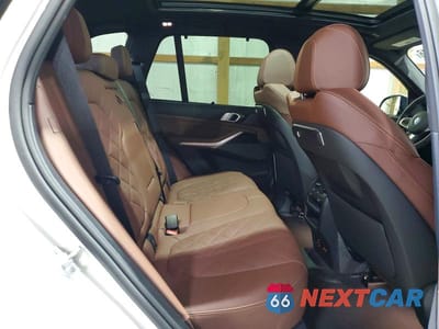 Zdjęcie 11 z 13 samochodu: 2025 BMW X5 XDRIVE50E VIN:5UX43EU01S9Y80641 - miniatura