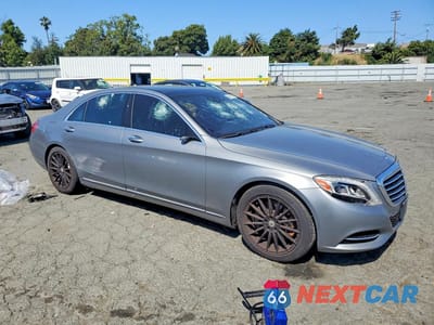 Czwarte zdjęcie samochodu z boku: 2015 MERCEDES-BENZ S 550 VIN:WDDUG8CB3FA086664 - miniatura
