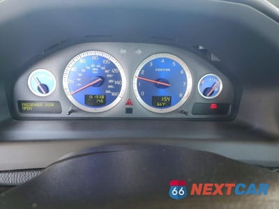 Zdjęcie 9 z 13 samochodu: 2006 VOLVO V70 R VIN:YV1SJ527862599945 - miniatura