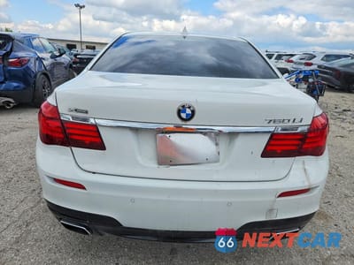 Zdjęcie 6 z 12 samochodu: 2015 BMW 750 LI VIN:WBAYE8C55FD781476 - miniatura