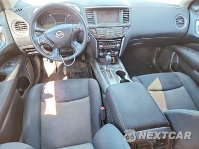 Zdjęcie 8 z 13 samochodu: 2017 NISSAN PATHFINDER SV VIN:5N1DR2MN8HC629858 - miniatura