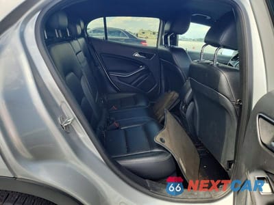 Zdjęcie 10 z 12 samochodu: 2017 MERCEDES-BENZ GLA 250 VIN:WDCTG4EB3HJ353374 - miniatura