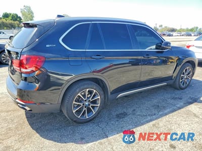 Trzecie zdjęcie samochodu z tyłu: 2017 BMW X5 XDR40E VIN:5UXKT0C30H0S81264 - miniatura