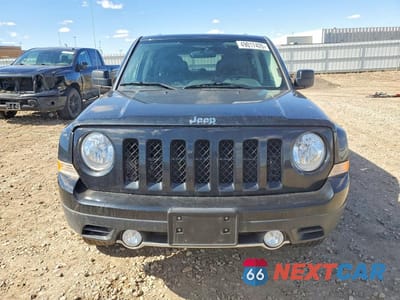 Piąte zdjęcie samochodu w środku: 2011 JEEP PATRIOT LATITUDE VIN:1J4NF4GB2BD167114 - miniatura