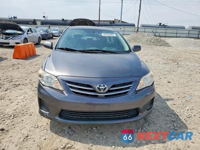 Piąte zdjęcie samochodu w środku: 2013 TOYOTA COROLLA LE VIN:JTDBU4EE5DJ115797 - miniatura