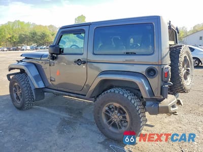 Drugie zdjęcie samochodu z przodu: 2016 JEEP WRANGLER SAHARA VIN:1C4GJWBG8GL322323 - miniatura