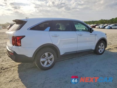Trzecie zdjęcie samochodu z tyłu: 2022 KIA SORENTO LX VIN:5XYRG4LC4NG116447 - miniatura