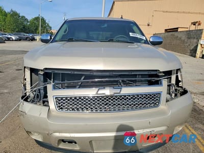 Piąte zdjęcie samochodu w środku: 2009 CHEVROLET TAHOE K1500 LTZ VIN:1GNFK33089J125036 - miniatura