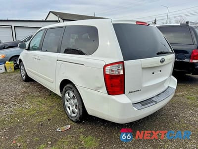 Trzecie zdjęcie samochodu z tyłu: 2006 KIA SEDONA LX VIN:KNDMB233766022936 - miniatura