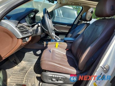 Zdjęcie 7 z 12 samochodu: 2016 BMW X5 SDRIVE35I VIN:5UXKR2C52G0R68904 - miniatura