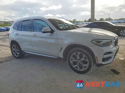 Czwarte zdjęcie samochodu z boku: 2021 BMW X3 SDRIVE30I VIN:5UXTY3C00M9E86766 - miniatura